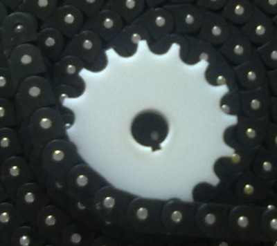 POM塑料鏈條在輸送設備及配件制造中的關鍵作用